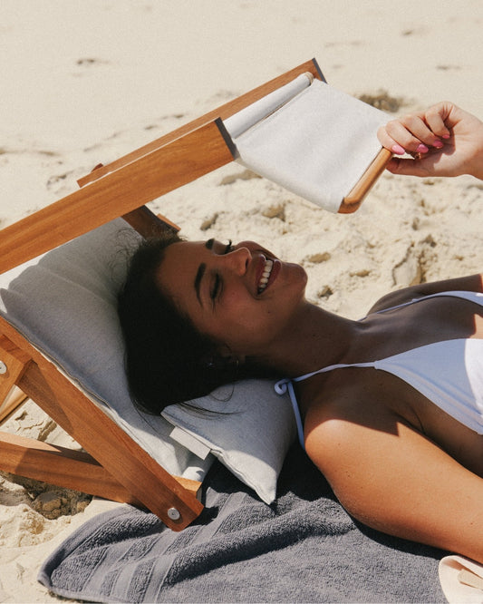 Beach sunshade pillow - with sunshade curtain